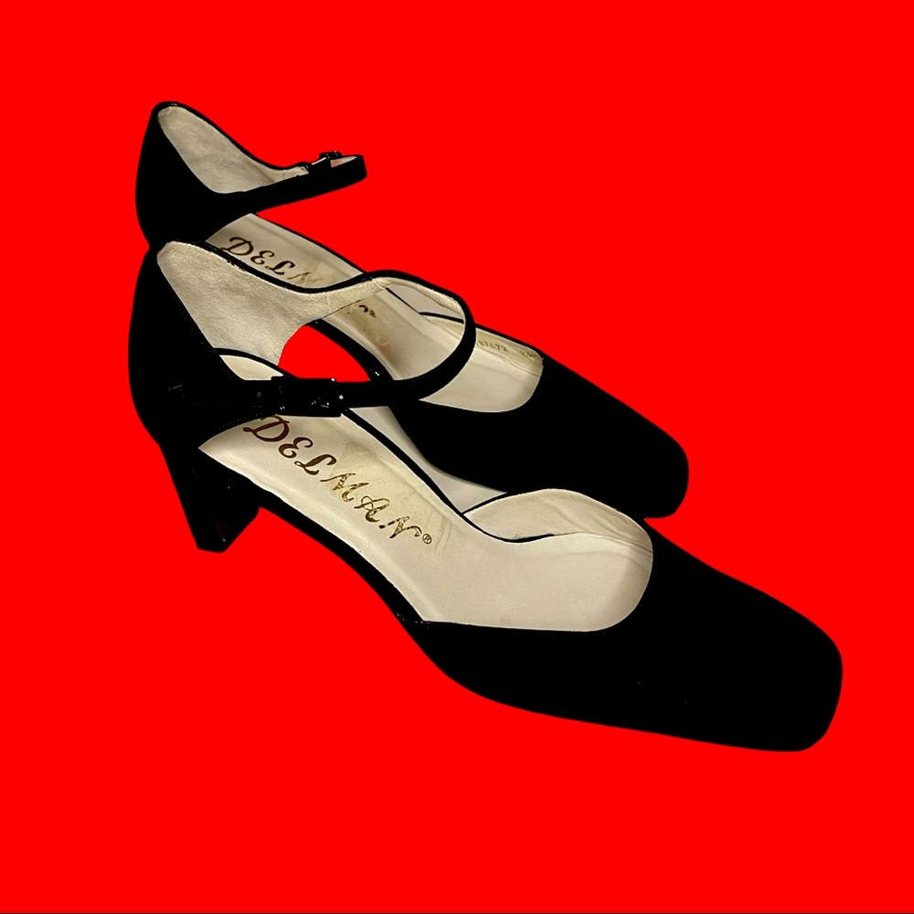 Delman Strappy Black Leather Shoes. Spain. Never Worn
